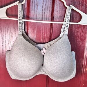 Victoria's Secret Light Gray Bra